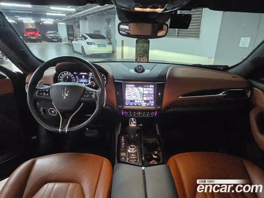 Maserati Levante 2022 2.0 автомат (гидро), фото 7 Maserati Levante 2022 2.0 автомат (гидро), фото 7