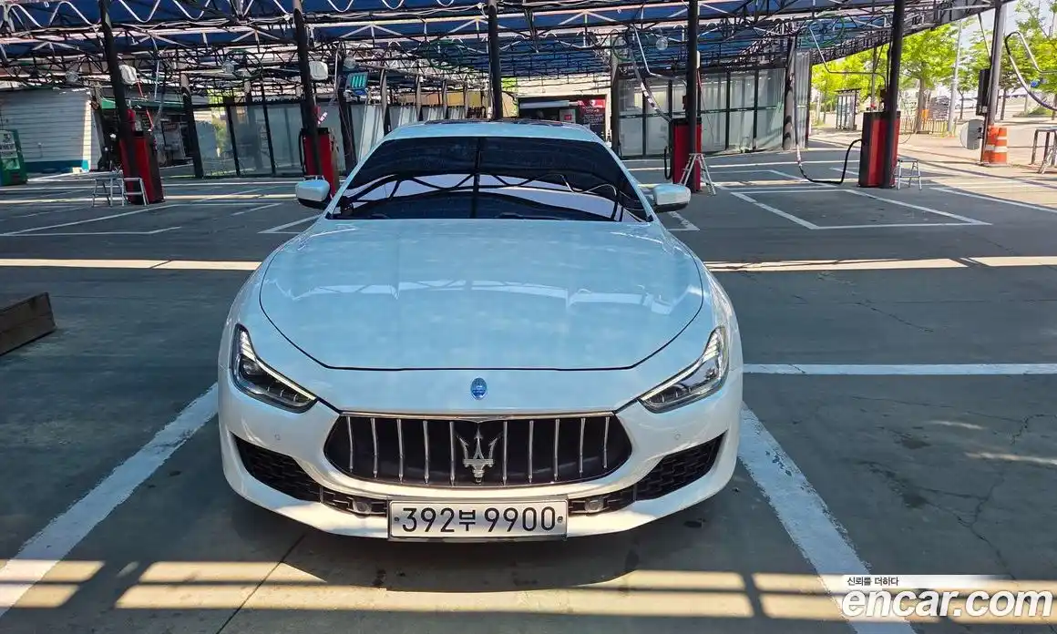 Maserati Ghibli 2018 3.0 автомат (гидро), фото 1 Maserati Ghibli 2018 3.0 автомат (гидро), фото 1
