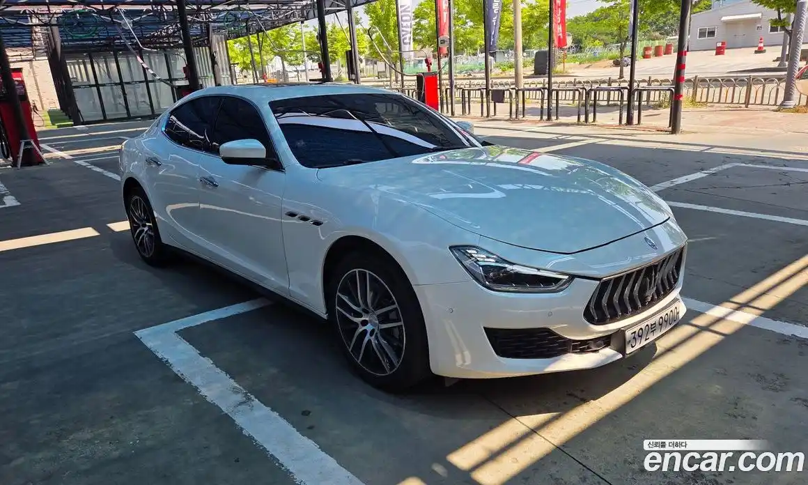 Maserati Ghibli 2018 3.0 автомат (гидро), фото 2 Maserati Ghibli 2018 3.0 автомат (гидро), фото 2
