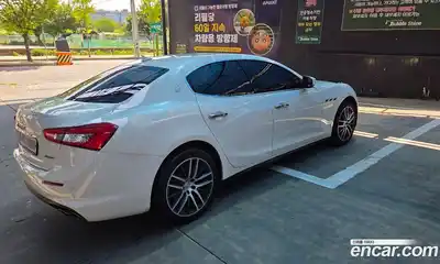 Maserati Ghibli 2018 3.0 автомат (гидро), миниатюра 3 Maserati Ghibli 2018 3.0 автомат (гидро), миниатюра 3