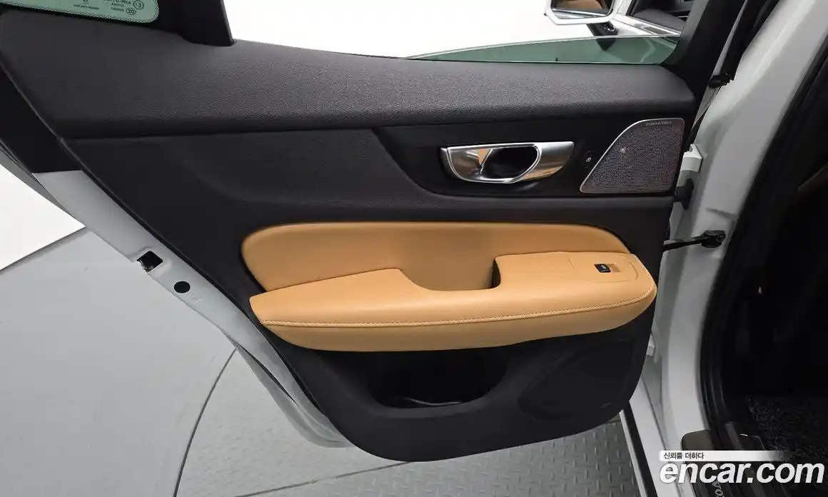 Volvo S60 2021 2.0 автомат (гидро), фото 14
