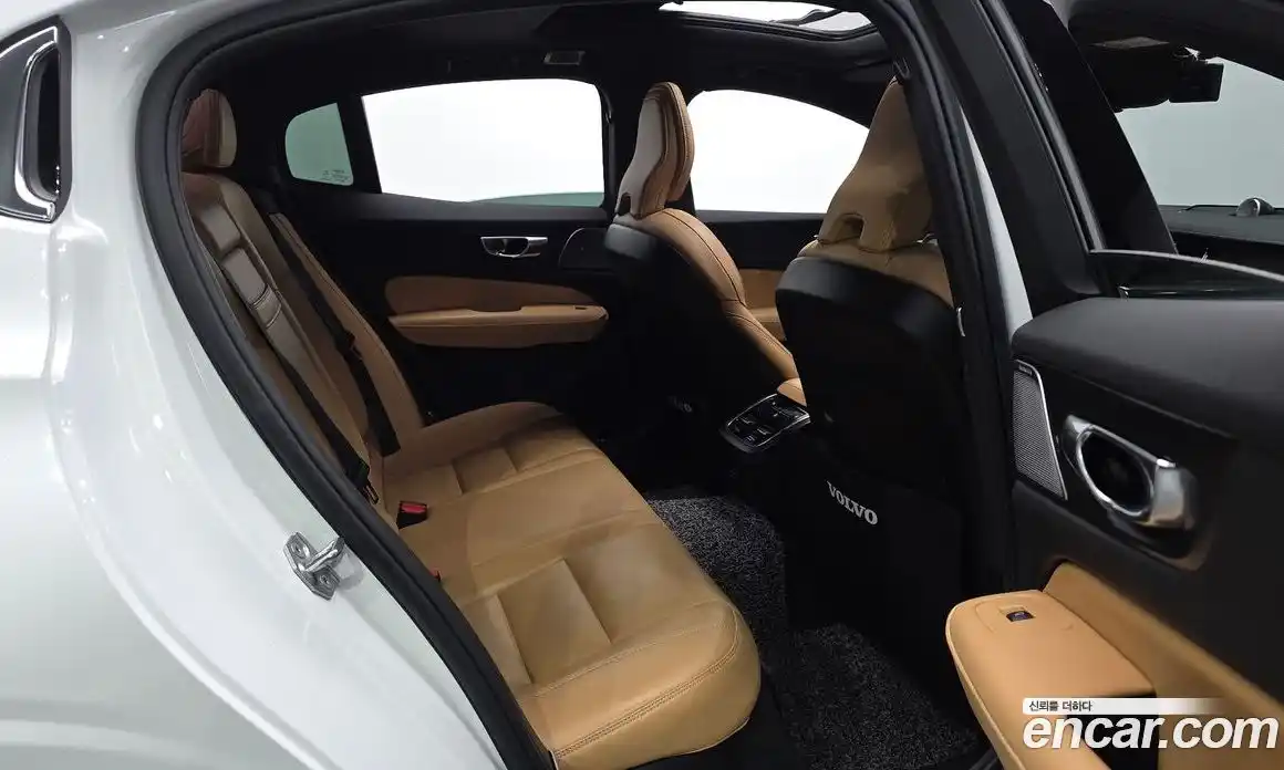 Volvo S60 2021 2.0 автомат (гидро), фото 16