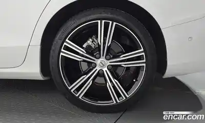 Volvo S60 2021 2.0 автомат (гидро), миниатюра 6