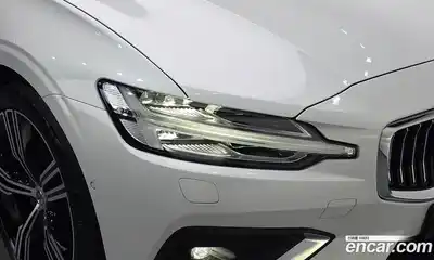 Volvo S60 2021 2.0 автомат (гидро), миниатюра 7