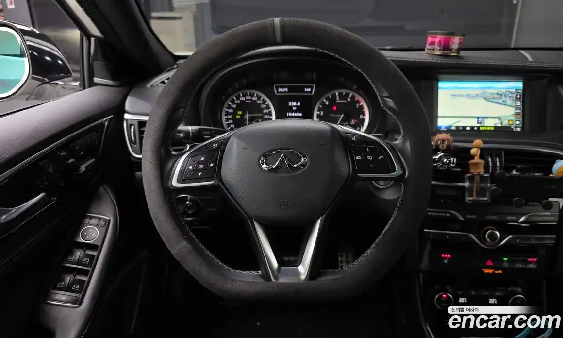 Infiniti Q30 2017 2.0 автомат (гидро), фото 13 Infiniti Q30 2017 2.0 автомат (гидро), фото 13
