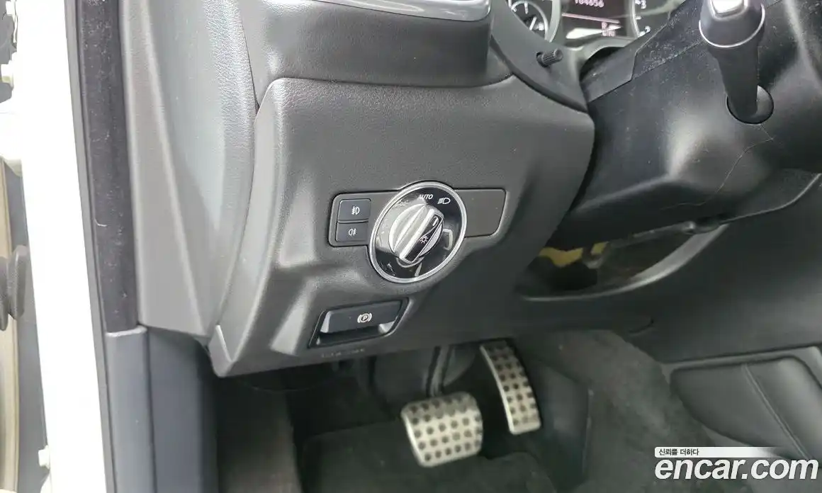 Infiniti Q30 2017 2.0 автомат (гидро), фото 14 Infiniti Q30 2017 2.0 автомат (гидро), фото 14