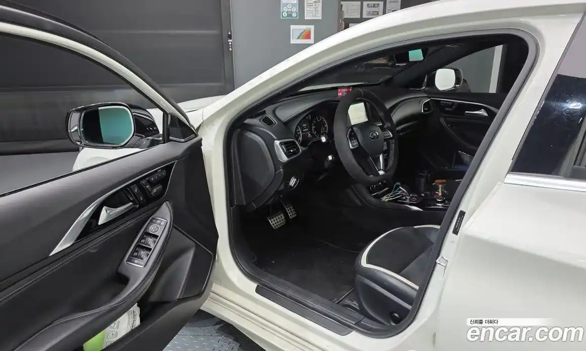 Infiniti Q30 2017 2.0 автомат (гидро), фото 10 Infiniti Q30 2017 2.0 автомат (гидро), фото 10