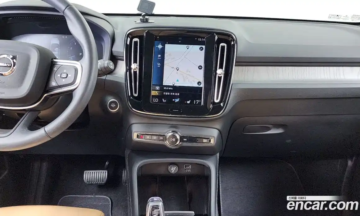 Volvo XC40 2021 2.0 автомат (гидро), фото 20