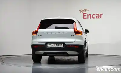 Volvo XC40 2021 2.0 автомат (гидро), миниатюра 4