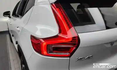 Volvo XC40 2021 2.0 автомат (гидро), миниатюра 9
