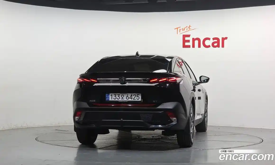 Peugeot 408 2023 1.2 автомат (гидро), фото 4