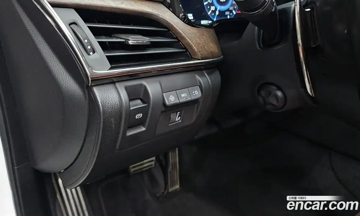 Cadillac CTS 2017 2.0 автомат (гидро), фото 18 Cadillac CTS 2017 2.0 автомат (гидро), фото 18