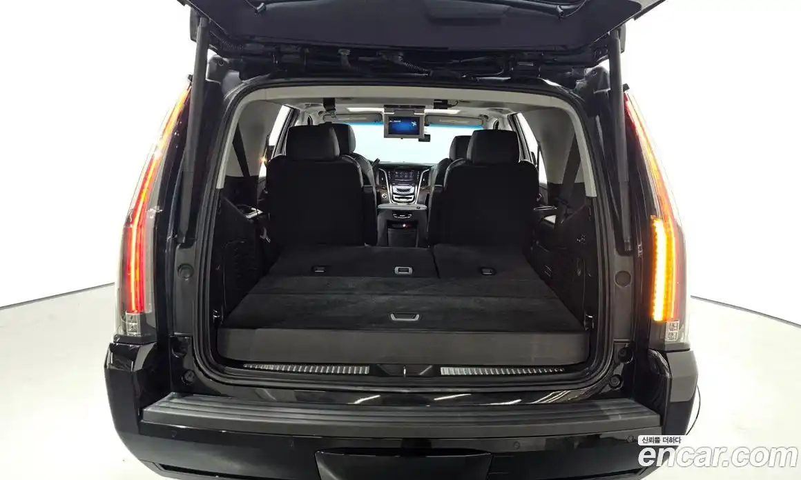 Cadillac Escalade 2018 6.2 автомат (гидро), фото 22 Cadillac Escalade 2018 6.2 автомат (гидро), фото 22