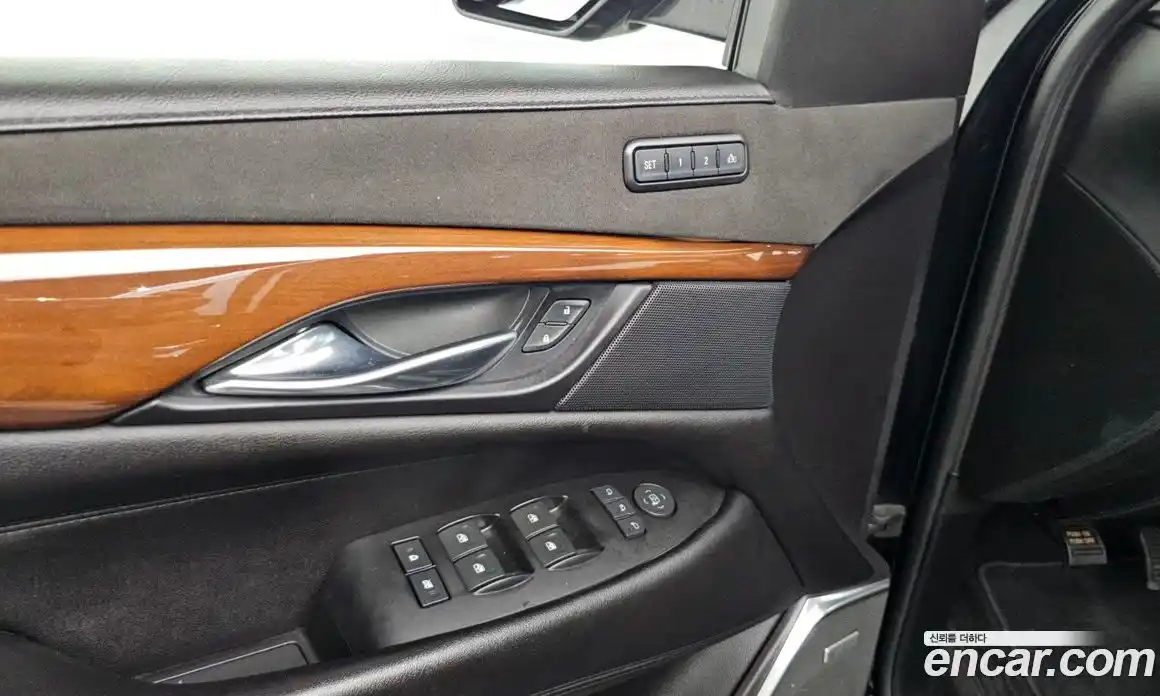 Cadillac Escalade 2018 6.2 автомат (гидро), фото 27 Cadillac Escalade 2018 6.2 автомат (гидро), фото 27