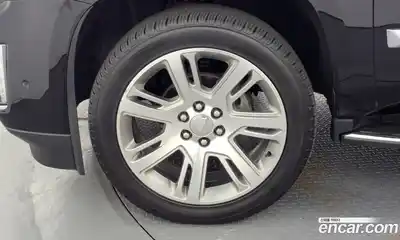 Cadillac Escalade 2018 6.2 автомат (гидро), миниатюра 5 Cadillac Escalade 2018 6.2 автомат (гидро), миниатюра 5