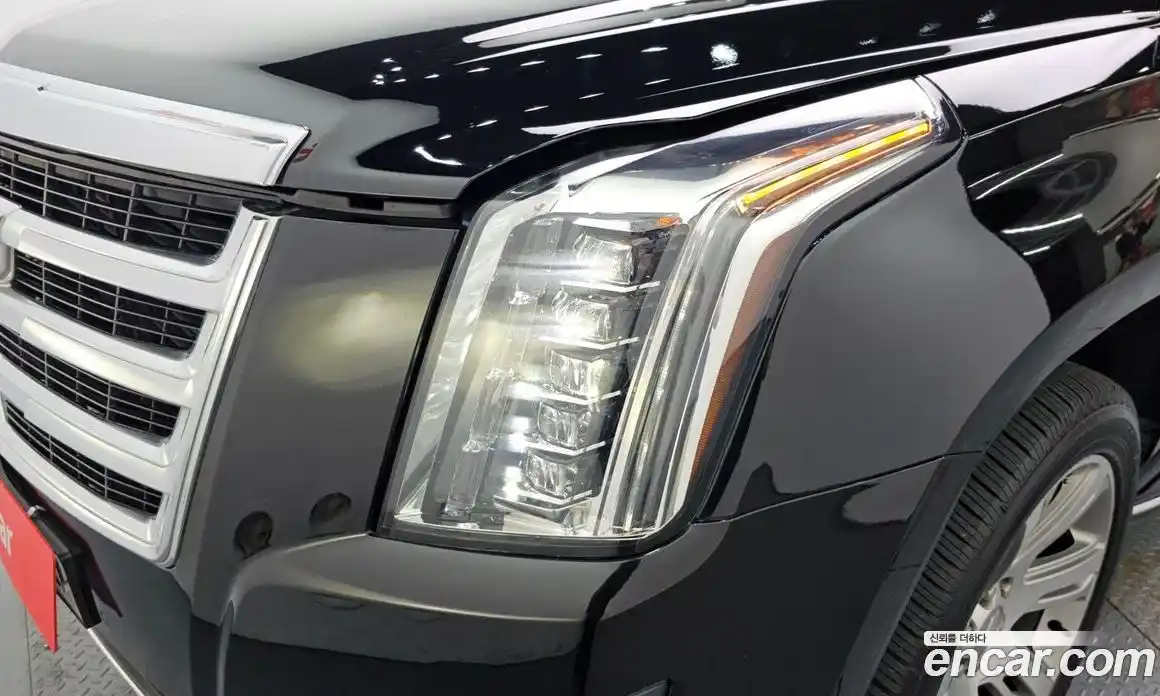 Cadillac Escalade 2018 6.2 автомат (гидро), фото 8 Cadillac Escalade 2018 6.2 автомат (гидро), фото 8