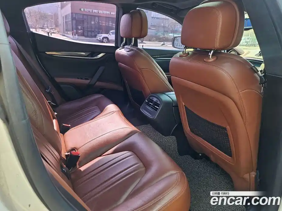Maserati Ghibli 2014 3.0 автомат (гидро), фото 13 Maserati Ghibli 2014 3.0 автомат (гидро), фото 13