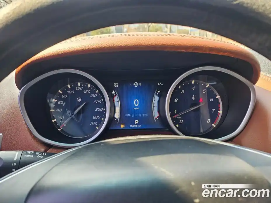 Maserati Ghibli 2014 3.0 автомат (гидро), фото 17 Maserati Ghibli 2014 3.0 автомат (гидро), фото 17