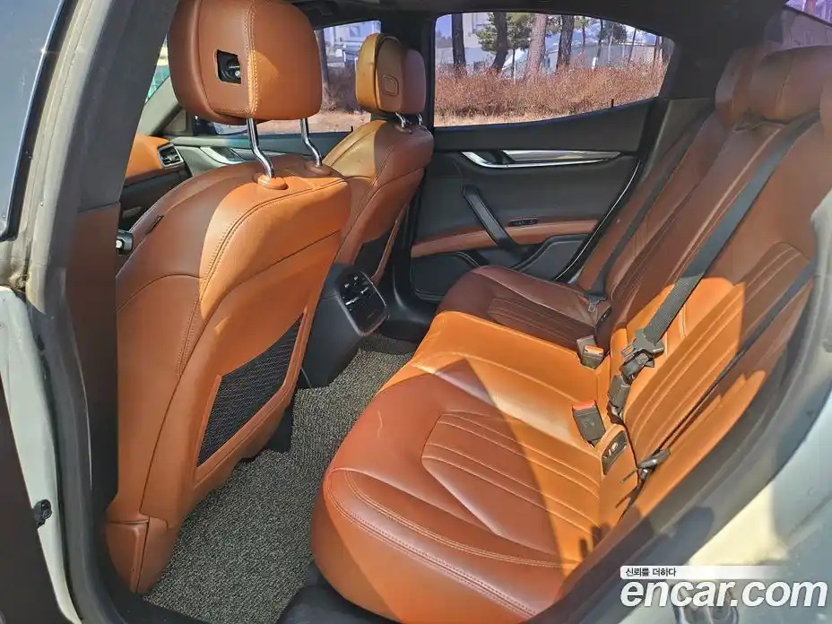 Maserati Ghibli 2014 3.0 автомат (гидро), фото 8 Maserati Ghibli 2014 3.0 автомат (гидро), фото 8