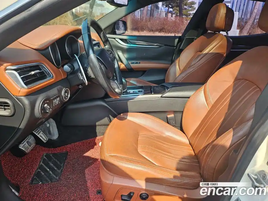 Maserati Ghibli 2014 3.0 автомат (гидро), фото 9 Maserati Ghibli 2014 3.0 автомат (гидро), фото 9