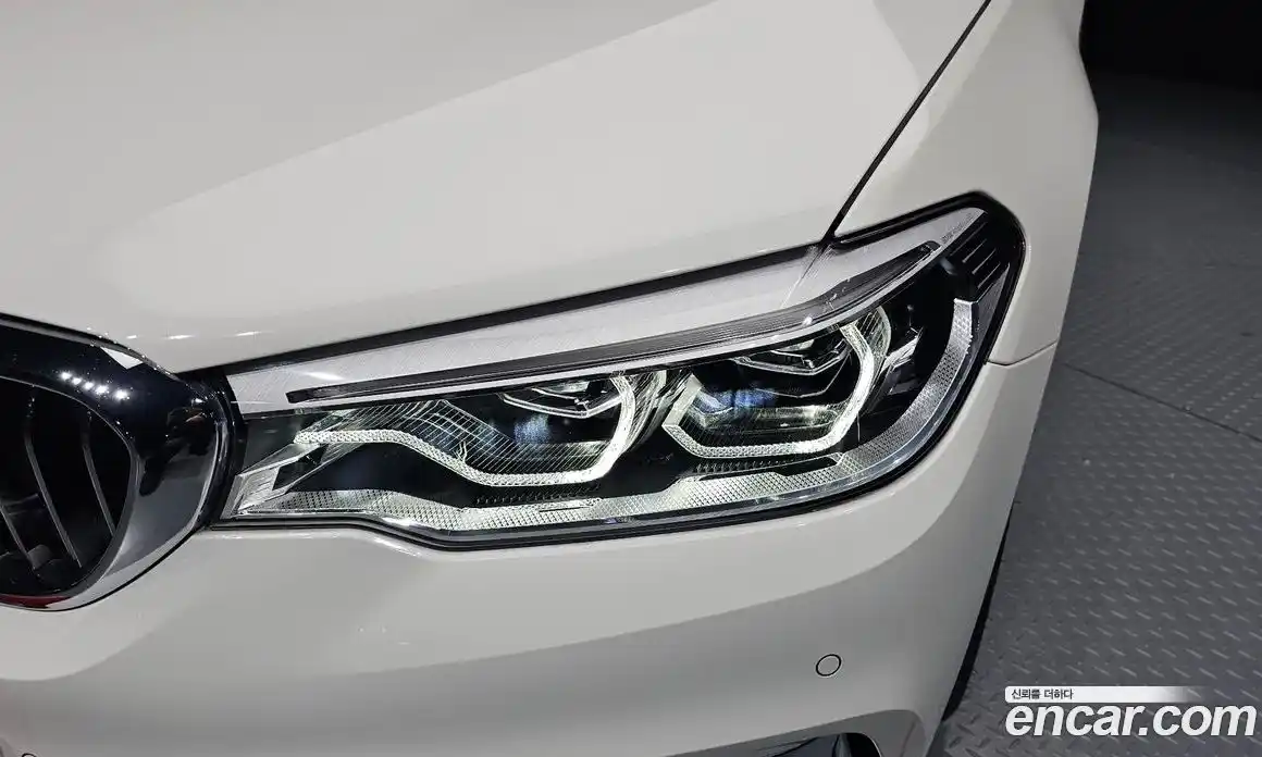 BMW 5 серия 2017 2.0 автомат (гидро), фото 8