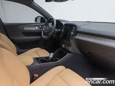 Volvo XC40 2022 2.0 автомат (гидро), миниатюра 11