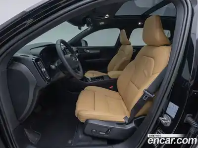 Volvo XC40 2022 2.0 автомат (гидро), миниатюра 9