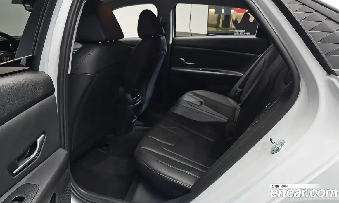 Hyundai Avante 2025 1.6 автомат (гидро), фото 15