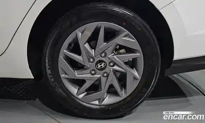 Hyundai Avante 2025 1.6 автомат (гидро), миниатюра 6