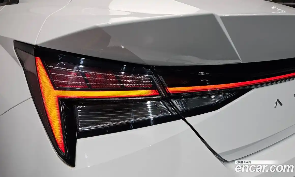 Hyundai Avante 2025 1.6 автомат (гидро), фото 8