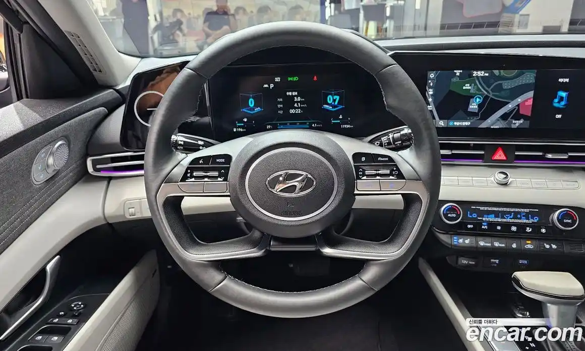 Hyundai Avante 2020 1.6 автомат (гидро), фото 13
