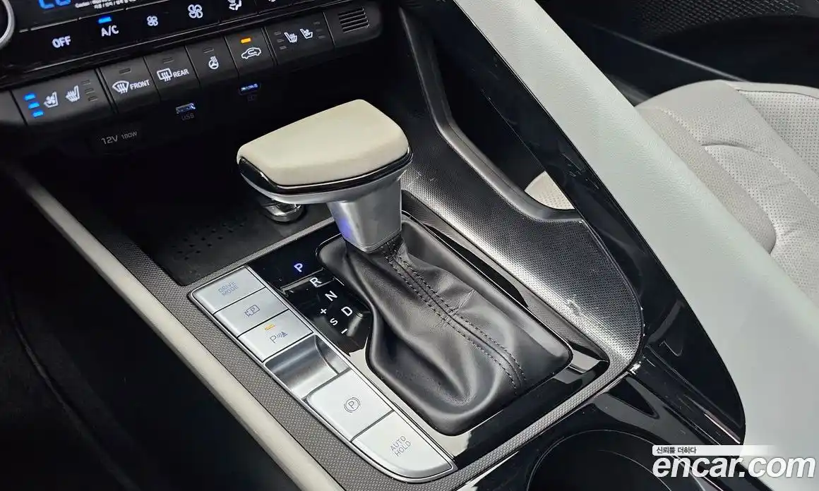 Hyundai Avante 2020 1.6 автомат (гидро), фото 9
