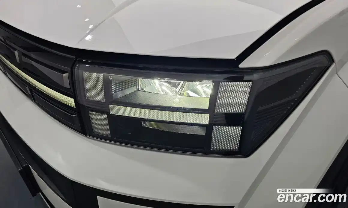 Hyundai Santa Fe 2025 2.5 автомат (гидро), фото 8