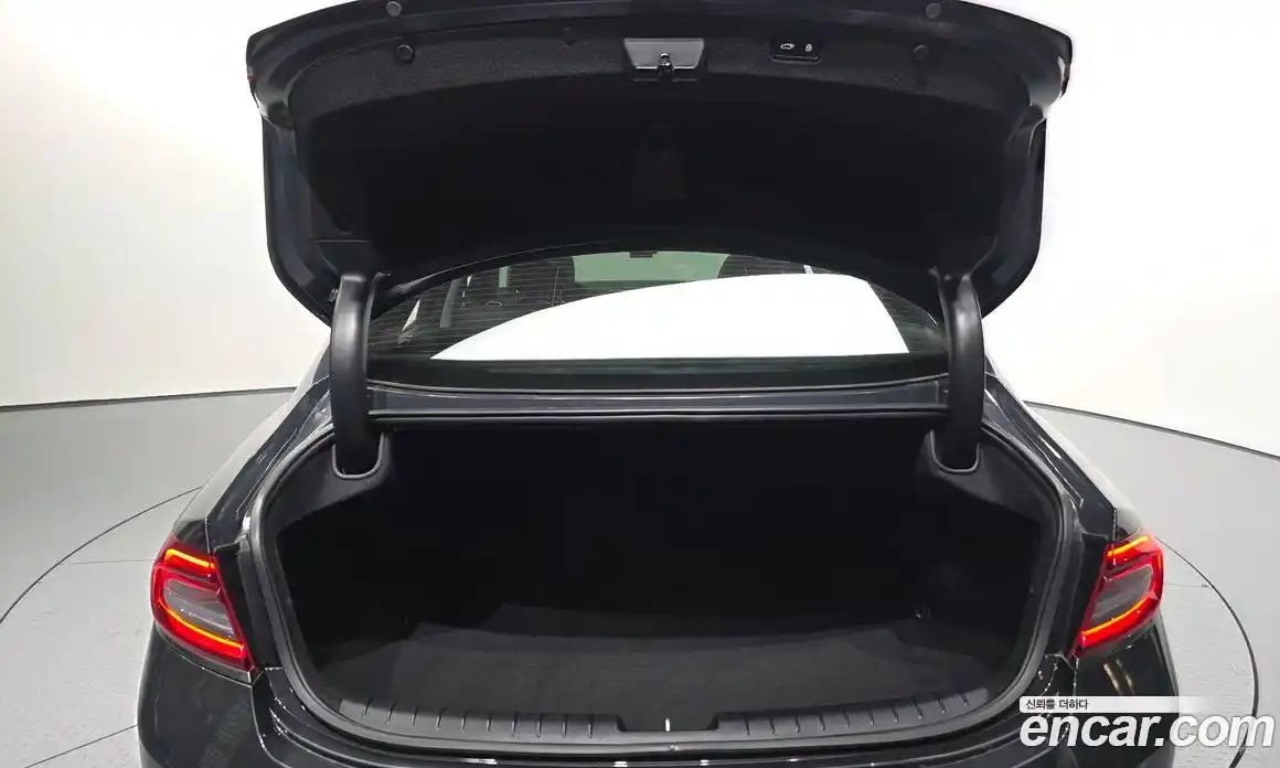 Hyundai Grandeur 2017 3.0 автомат (гидро), фото 20