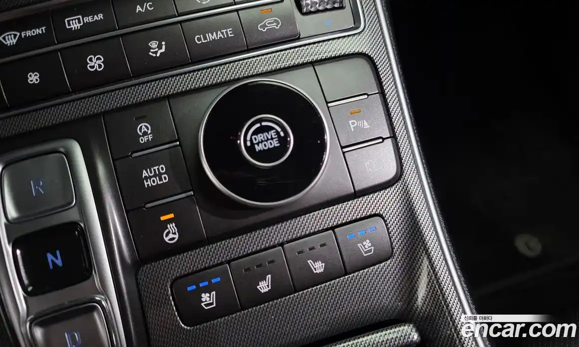 Hyundai Santa Fe 2022 2.2 автомат (гидро), фото 22