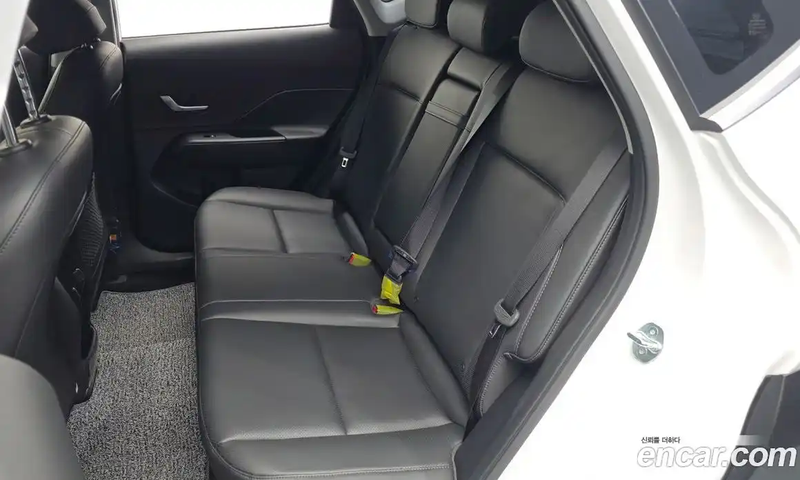 Hyundai Kona 2023 1.6 автомат (гидро), фото 16