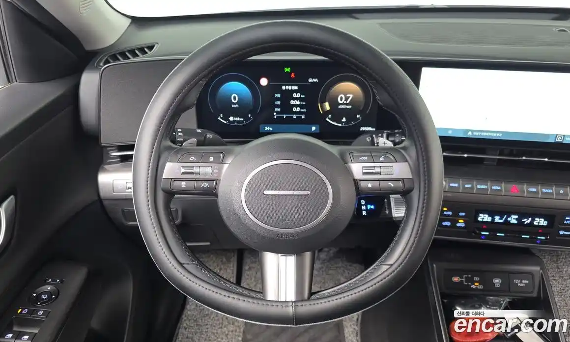 Hyundai Kona 2023 1.6 автомат (гидро), фото 19