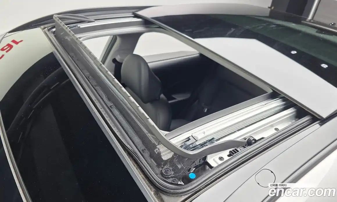 Hyundai Kona 2023 1.6 автомат (гидро), фото 25