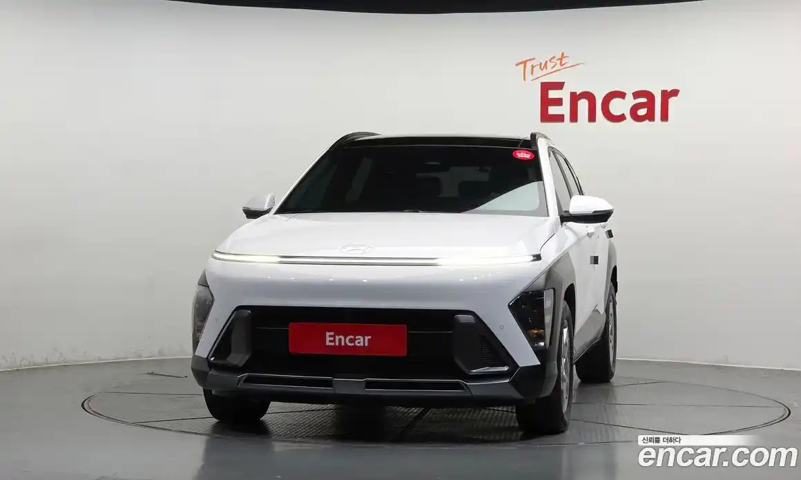 Hyundai Kona 2023 1.6 автомат (гидро), фото 3