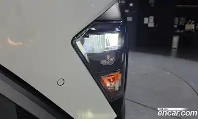 Hyundai Kona 2023 1.6 автомат (гидро), миниатюра 8