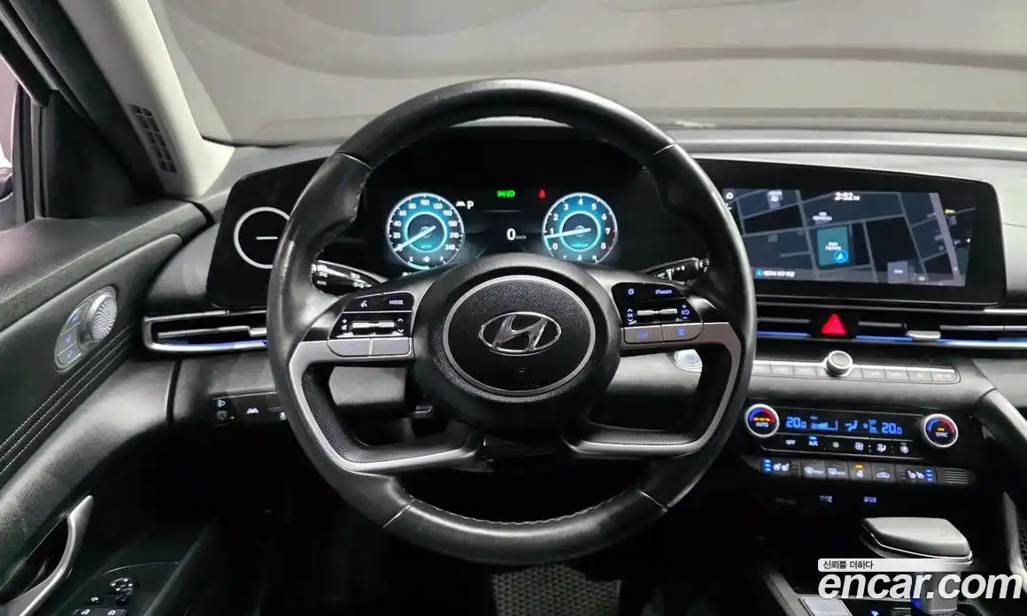 Hyundai Avante 2021 1.6 автомат (гидро), фото 13