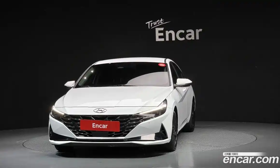 Hyundai Avante 2021 1.6 автомат (гидро), фото 3