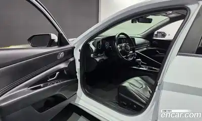 Hyundai Avante 2021 1.6 автомат (гидро), миниатюра 10