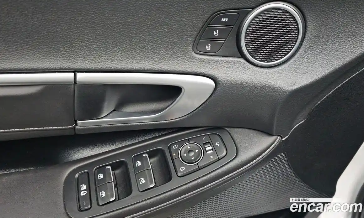 Hyundai Sonata 2023 1.6 автомат (гидро), фото 19