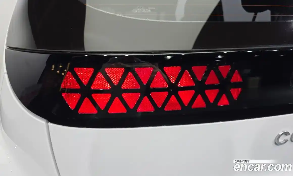 Hyundai Casper 2022 1.0 автомат (гидро), фото 9