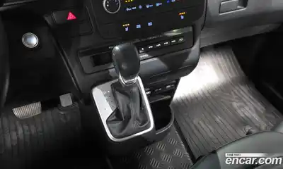 Hyundai Staria 2022 3.5 автомат (гидро), миниатюра 12