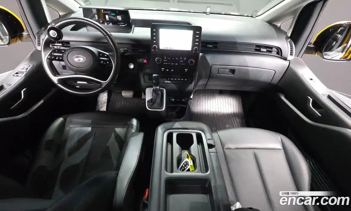 Hyundai Staria 2022 3.5 автомат (гидро), фото 10