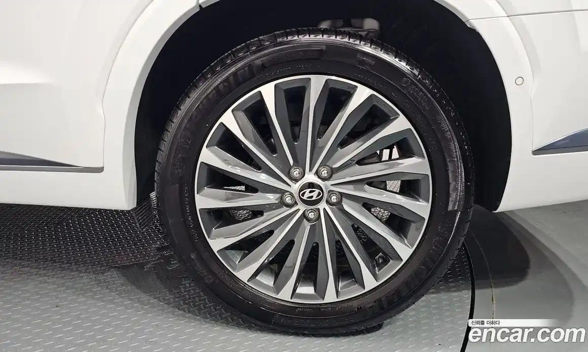 Hyundai Palisade 2023 3.8 автомат (гидро), фото 6