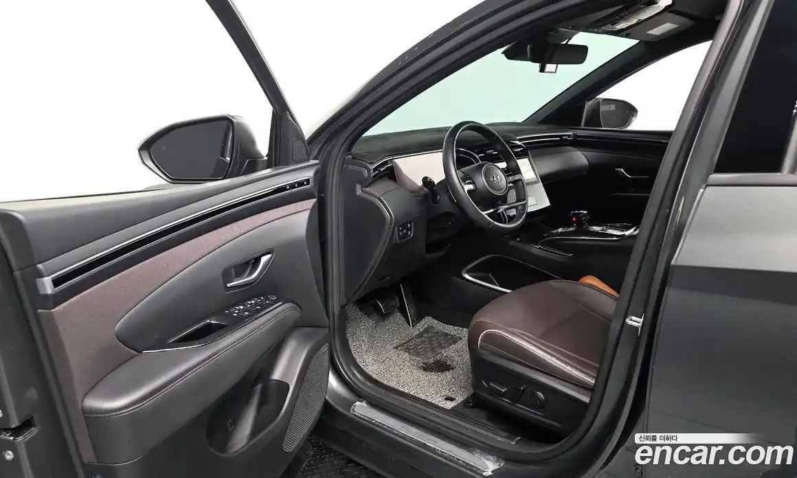 Hyundai Tucson 2023 1.6 автомат (гидро), фото 13