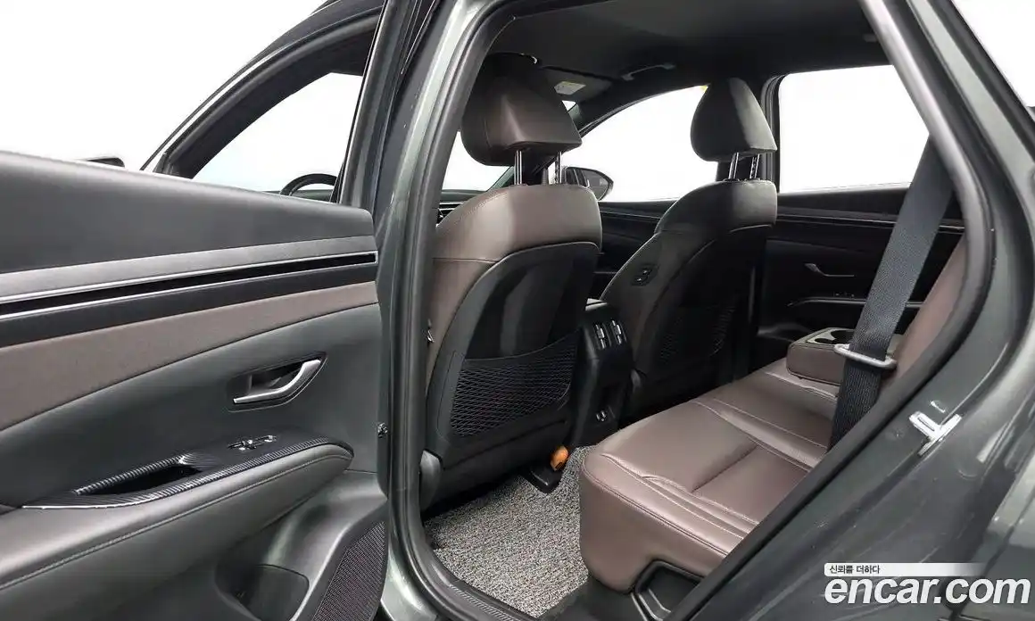 Hyundai Tucson 2023 1.6 автомат (гидро), фото 17